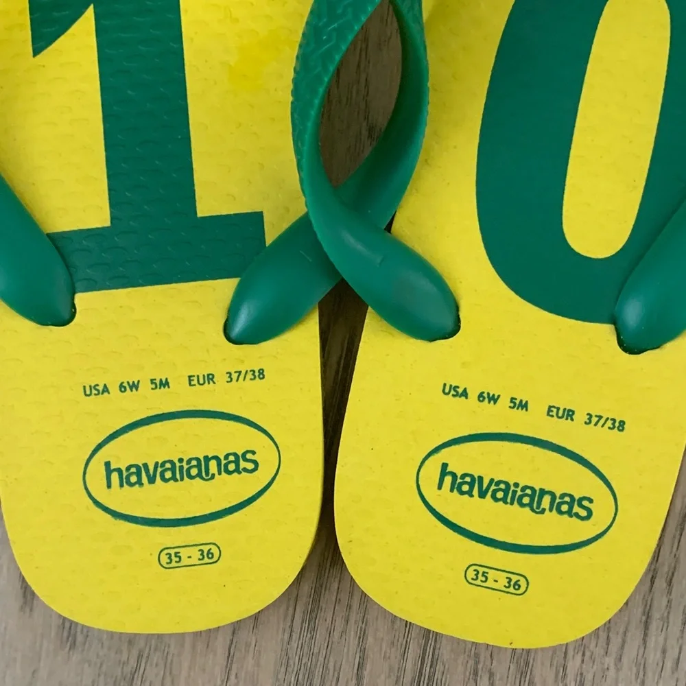 NWT Havaianas Teams Iii-Brazil Sandal Yellow Green 6W/5M - Picture 2 of 4